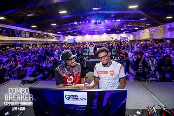 CAPCOM Pro Tour聲明 特殊控制器或違競賽精神