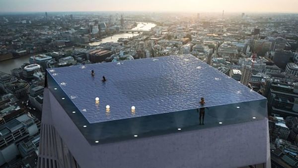 全球首個 360 度頂樓 Infinity Pool 泳池將誕生！靠潛艇從池底入口游上去？