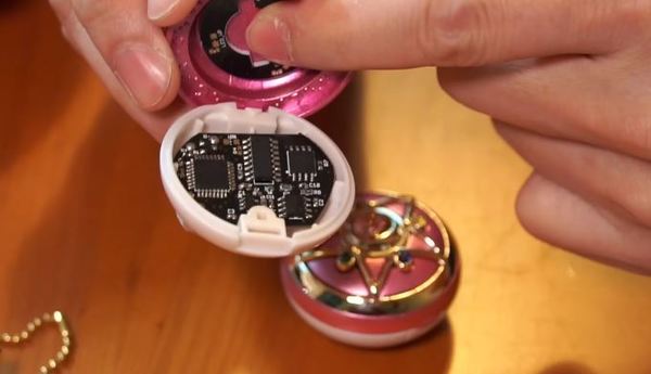 【達人專訪】美少女戰士糖盒 DIY 變閃燈音樂八達通！晶片設計工程師分享冧女密技