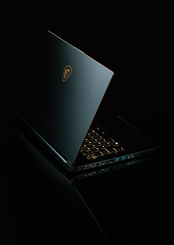 MSI GS65 Stealth 9SG型格薄身電競筆電　240Hz屏幕率先試玩！