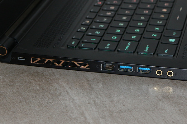 MSI GS65 Stealth 9SG型格薄身電競筆電　240Hz屏幕率先試玩！