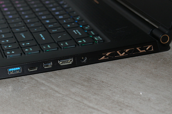 MSI GS65 Stealth 9SG型格薄身電競筆電　240Hz屏幕率先試玩！
