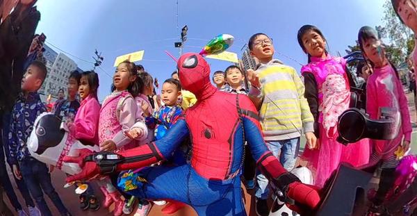 【達人專訪】超級粉絲自製 Spider Suits！YL Spidey 變身元朗蜘蛛俠為香港人打氣