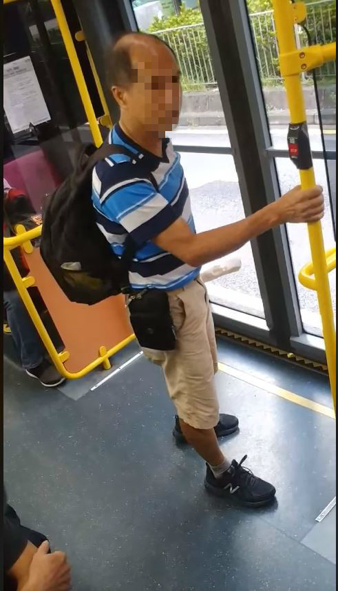 巴士上發呆錯失下車機會  無理大叔反怪他人阻塞【有片睇】