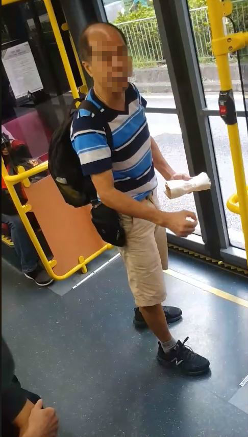 巴士上發呆錯失下車機會  無理大叔反怪他人阻塞【有片睇】