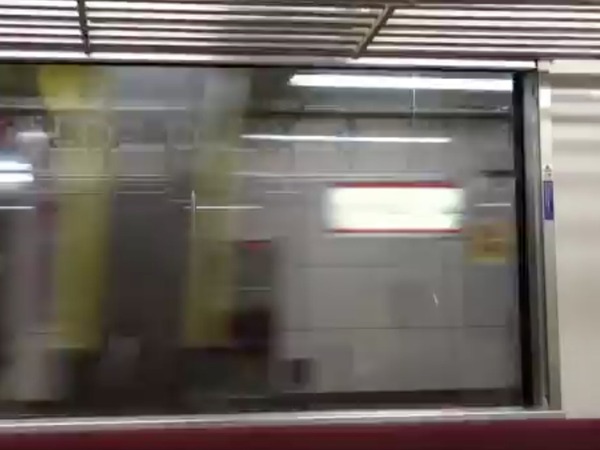 鐵路玻璃窗變顯示屏  日本未來科技預想