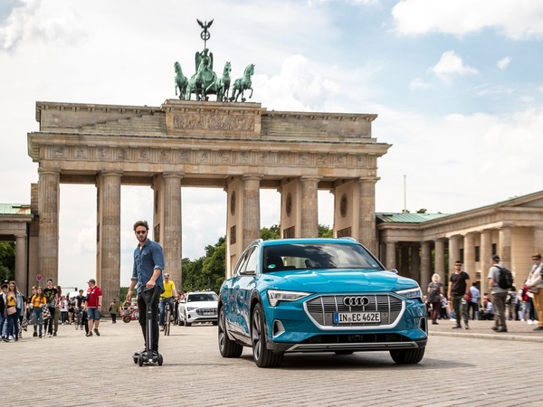 Audi 推 e-tron Scooter 下年有售  可從 e-tron 電動車充電使用