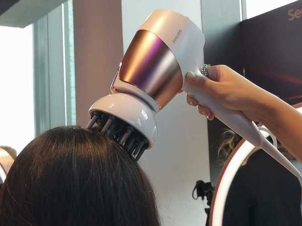 Philips SenseIQ 智能護髮電風筒登場 設全新頭皮按摩風嘴