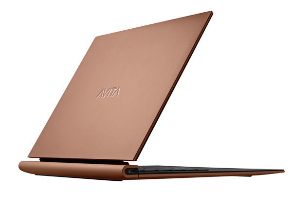 哥德美學 盡顯不平凡 AVITA ADMIROR