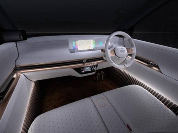 【e＋車路事】Nissan IMk concept 概念車好恐怖？竟設 3D 虛擬乘客伴上路