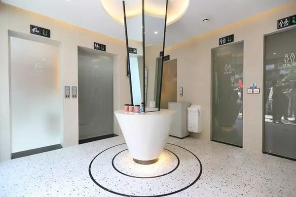 杭州推高科技公廁 全程免碰觸 5G 監測環境