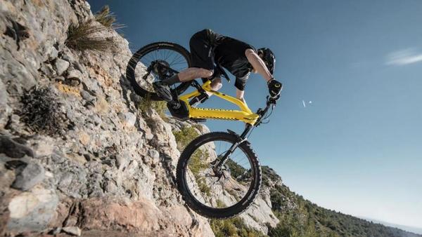 【e＋車路事】Peugeot 推出越野電動單車 續航力 140km 媲美汽車