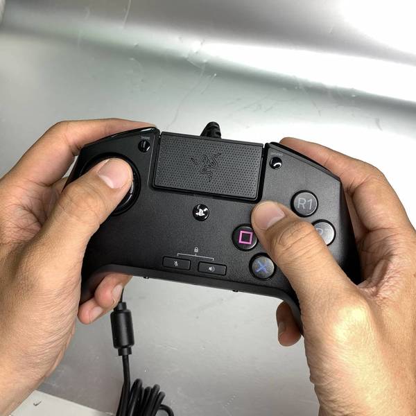 格鬥專用手掣 Razer Raion開箱