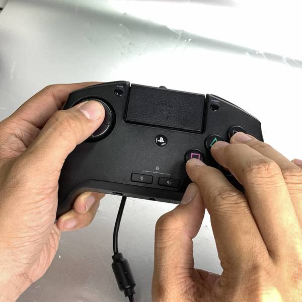 格鬥專用手掣 Razer Raion開箱