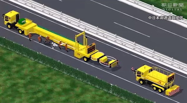 日本變形「鐵壁」工程車  有助減低工程人員發生公路意外