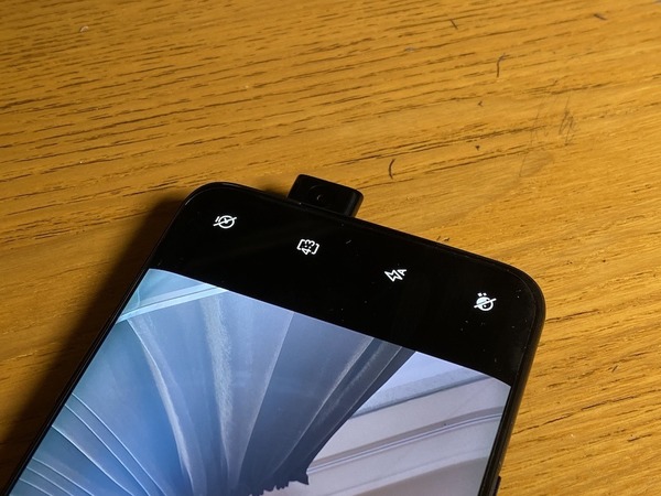 OnePlus 7T Pro 上手試！抵玩高效旗艦機