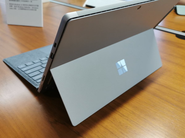 Microsoft Surface Pro 7 效能升呢    i3 版 $6K 有找！