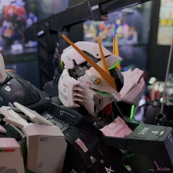 最貴Nu高達完成品 解體匠機Nu高達【開箱】