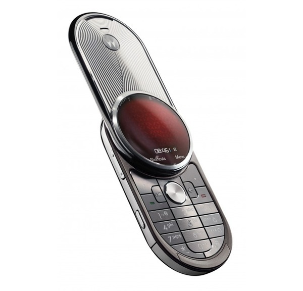 手機先驅 Motorola 大哥大見過未？
