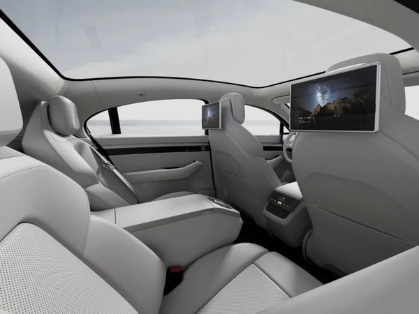 【CES 2020】Sony 首款電動概念車來了  Vision-S 續航力估計逾 500km？