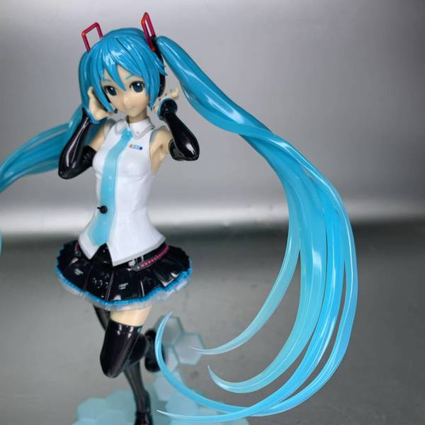 Figure-rise LABO 初音未來V4X【素組】