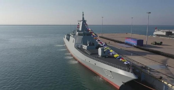 中國海軍首艘萬噸級驅逐艦「南昌艦」入列  