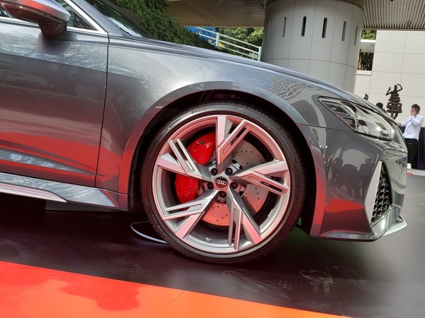 【e＋車路事】Audi RS6 Avant 搶鏡上市 185 萬享 600hp 狂野馬力