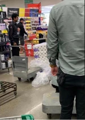 【新冠肺炎】澳洲各地現瘋狂「搶廁紙潮」 超市需急聘保安維持秩序