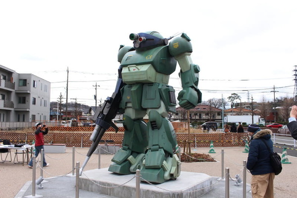 實物大裝甲騎兵 東京稻城市新景點