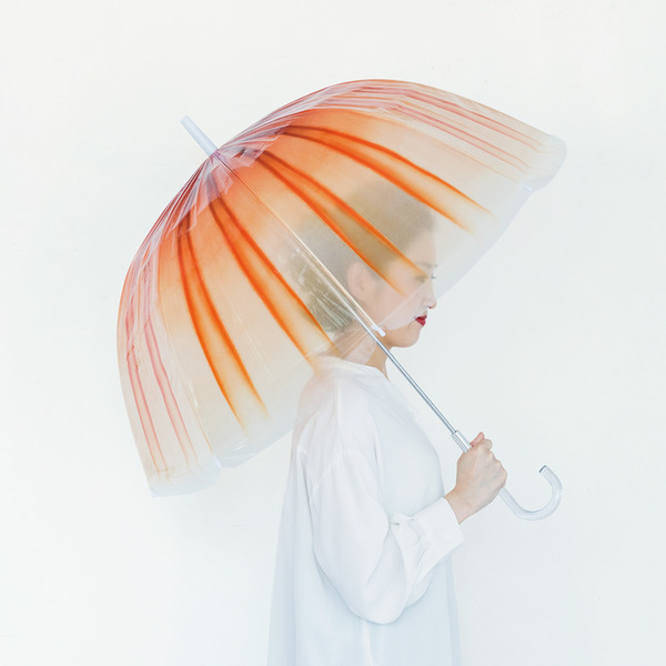 【少女心爆發】日本超靚「水母」雨傘  落雨都變好心情