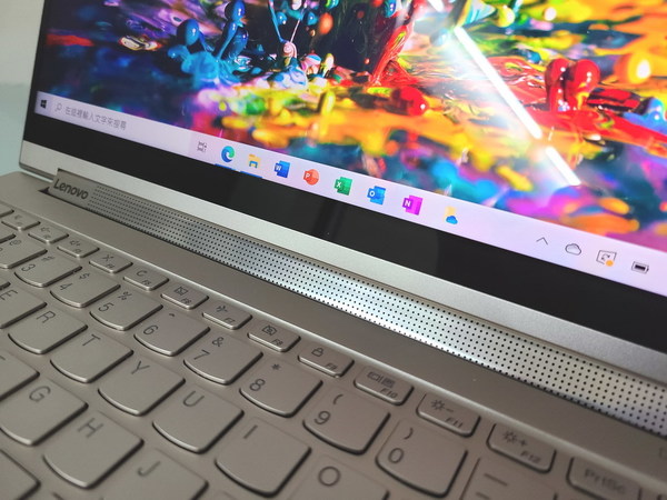 4K 靚屏幕搭載 Lenovo YOGA C940 影音變形旗艦