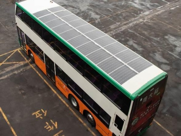 新巴城巴首輛太陽能裝置雙層巴士  再生能源供電予車廂照明系統