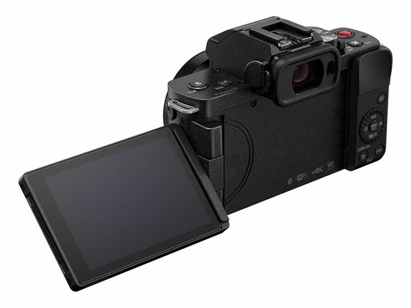 Panasonic 粉碎「脫 M4／3」傳聞  推出 LUMIX G100 VLOG 相機