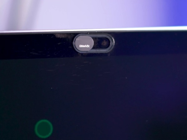 Apple 警告用家勿在使用 MacBook 鏡頭蓋情況下合上電腦 或致屏幕損壞