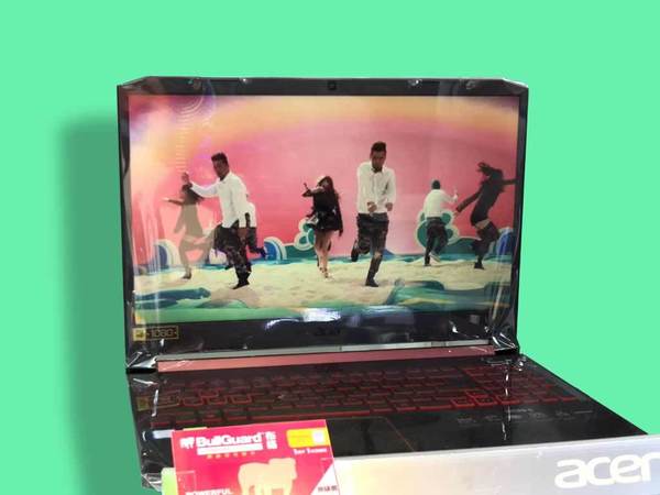 暑假打機抗疫   趁腦場劈價換電競筆電