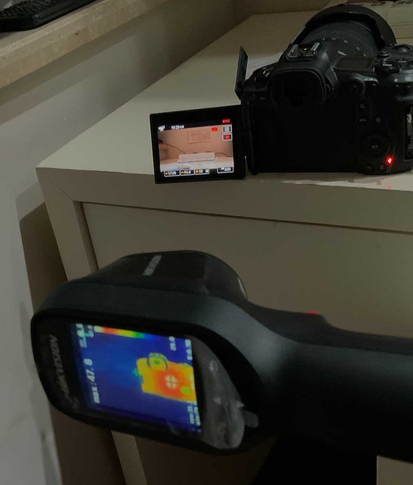 Canon EOS R5 用家自行拆機    加裝導熱矽脂改善散熱