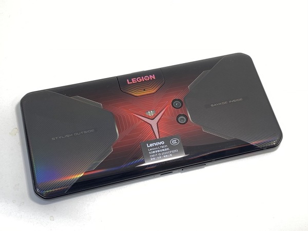 【開箱有片】搶玩 Lenovo Legion Phone Pro！側置彈出相機好有趣