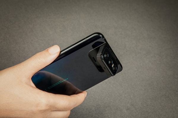 ASUS ZenFone 7 系列 Flip 鏡升級！加入 3x 變焦實用性更高