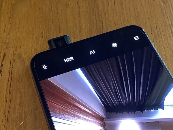 Redmi K30 至尊版上手試 平玩 5G 全屏幕