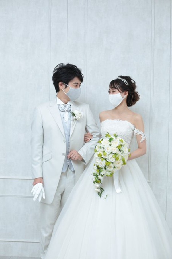 日本推出結婚專用口罩 助保留婚紗美感