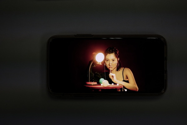 【實試】iPhone 12 Pro‧12 機身屏幕比較及 MagSafe 配件應用