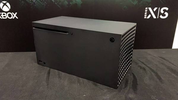 次世代黑柱 XBOX Series X|S開箱