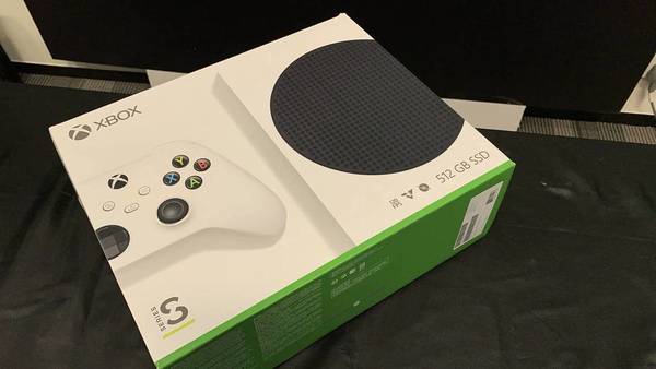 次世代黑柱 XBOX Series X|S開箱