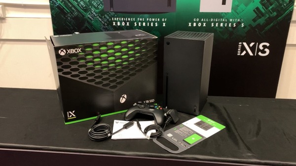 次世代黑柱 XBOX Series X|S開箱