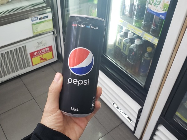 【試飲】百事可樂無糖 Pepsi Black  可能係最易入口嘅健怡汽水？