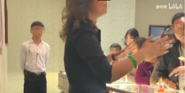 【臥底實拍】100 蚊上海一日遊玩 14 景點？ 迫團友購物＋導遊最後「走佬」