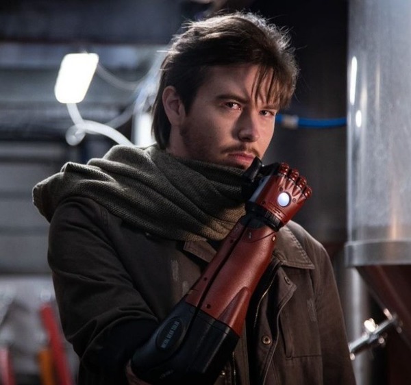 Konami 授權推出《MGS 5》蛇叔義肢！型格仿生義肢助殘疾機迷