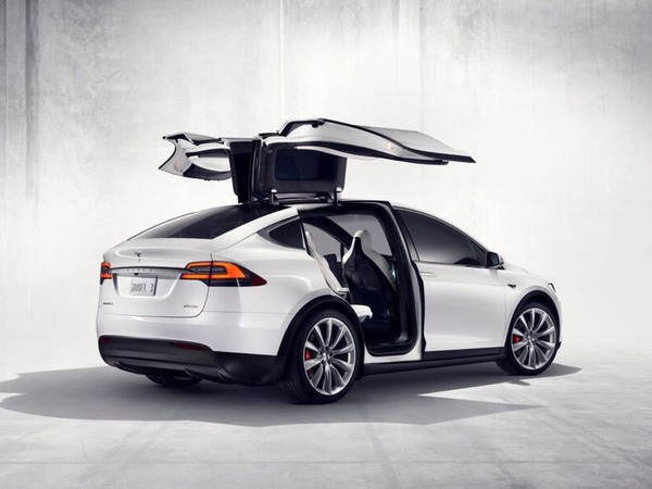 【e＋車路事】Tesla 擬推兩款新電動車？ 歐洲小車源自 Elon Musk 駕駛經歷