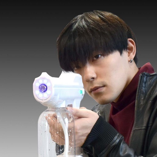 日本型格充電式消毒噴霧槍  方便「中二病」清潔家居？