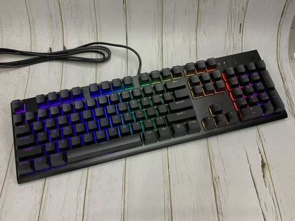 遊戲鍵盤新軸品 K60 RGB SE‧GMMK熊貓軸